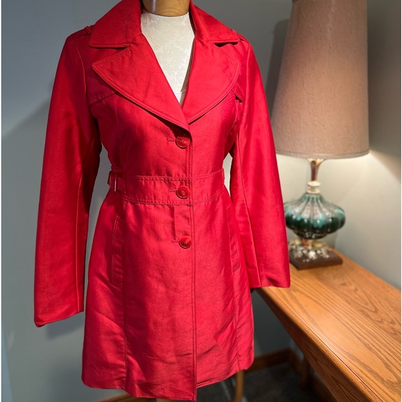 Kenneth Cole Satin Jacket - Picture 3 of 14